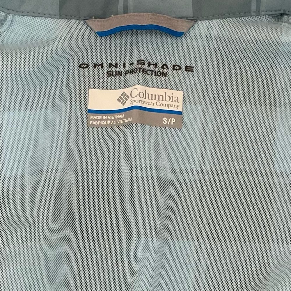 Columbia Sportswear Company  teal Plaid Short Sleeve Shirt. SMALL - Picture 3 of 12